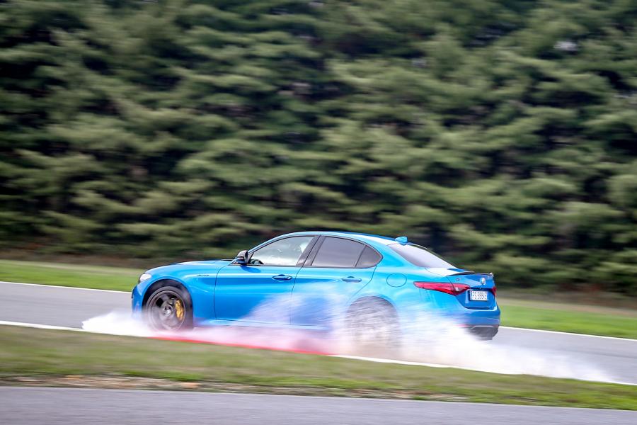  Alfa Romeo Giulia Veloce Ti Q4 (952) 2018 года  (фото 5 из 9)